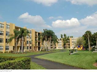 3940 N 56th Ave APT 201, Hollywood, FL 33021
