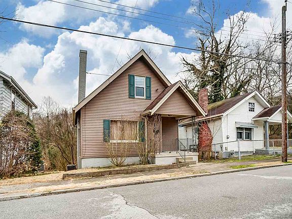 3rd image of 1112 Parkway Ave