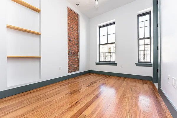 Rented by PM Management | media 39