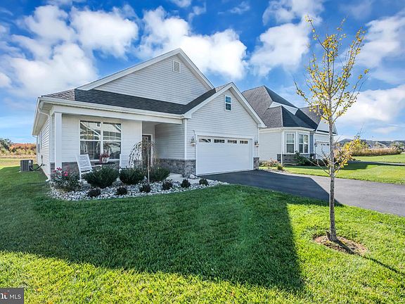 3rd image of 35 Saratoga Rd