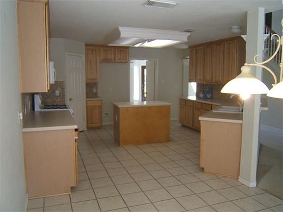 3rd image of 1507 Brazos Gate Dr