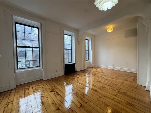 15 Arlington Place image 1 of 7