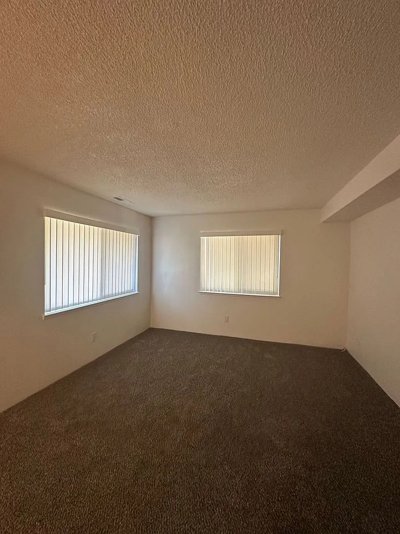 Parkview Villas & Apts — Photo 3