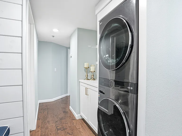 1335 La Palma St #H3 — Photo 17