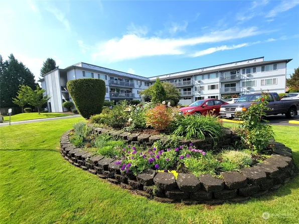 2005 Tibbetts Drive #211, Longview, WA 98632