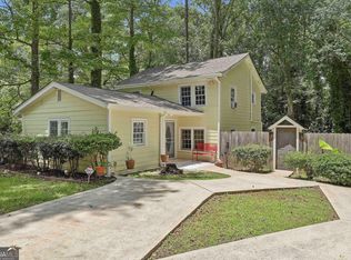 184 Fairview Dr, Fairburn, GA 30213