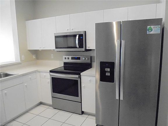 3rd image of 3003 Palmetto Oak Dr APT 107