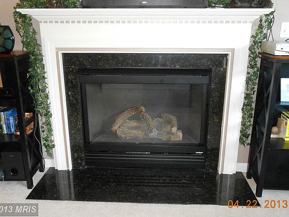 3rd image of 506 Kerfoot Ave