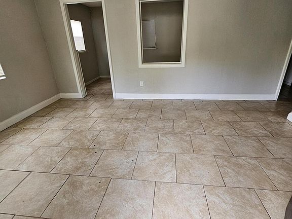 2nd image of 3046 W 15TH Street