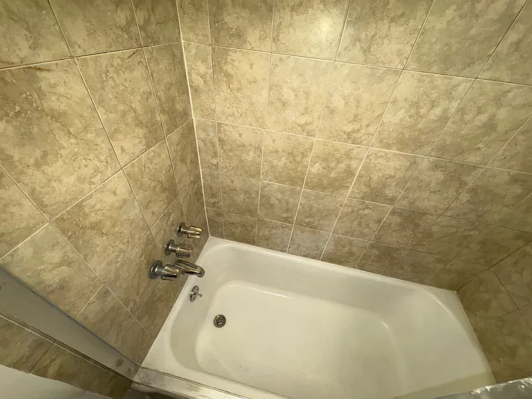 1153 Lillian Way #2 — Photo 7
