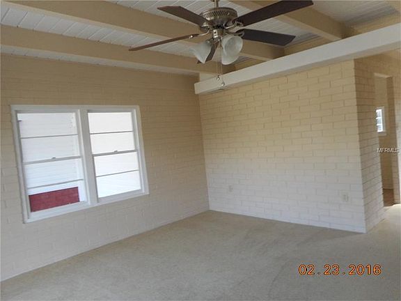 2nd image of 250 S Nekoma Ave