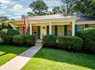 23 Queenspark Rd, Little Rock, AR 72227