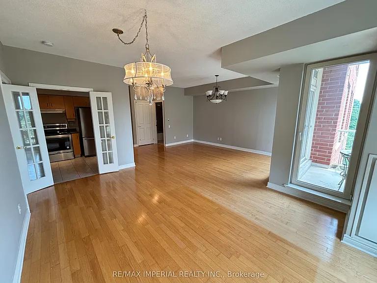 60 Old Mill Rd #405 — Photo 8