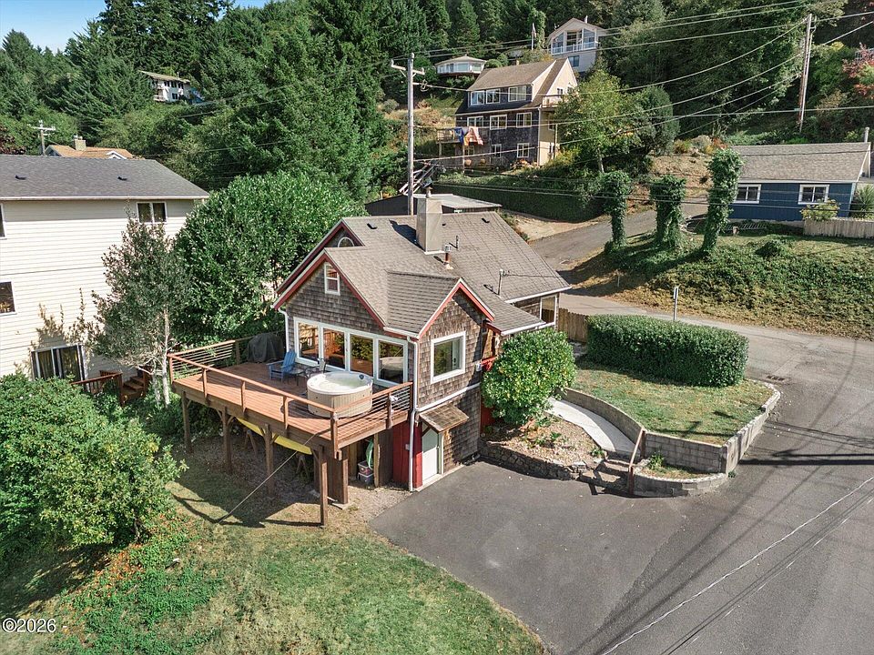 1st image of 247 NE Williams Ave
