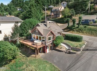 247 NE Williams Ave, Depoe Bay, OR 97341