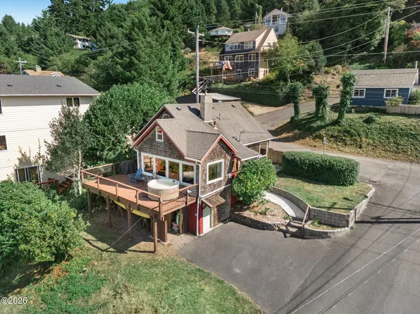 247 NE Williams Ave, Depoe Bay, OR 97341