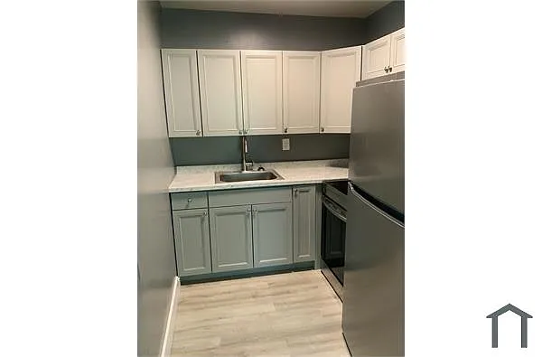 Building Photo - 633 Florence St #3
