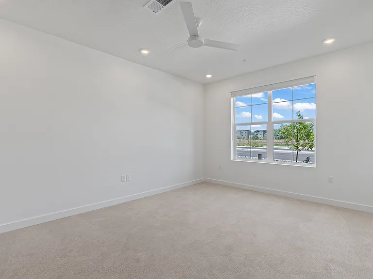 188 N 800th St E #4 — Photo 18