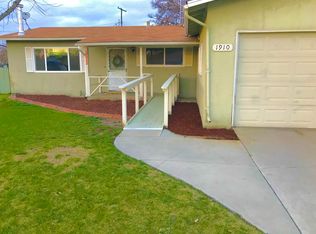 1910 W Putnam Ave, Porterville, CA 93257