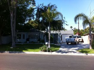 904 Dogwood St, Costa Mesa, CA 92627