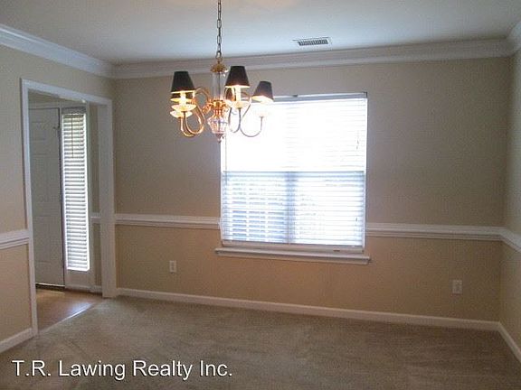 3rd image of 6123 Forest Pond Dr