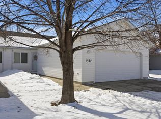 1327 32nd Street Cir S, Moorhead, MN