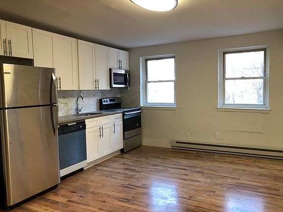 2nd image of 590 Bergen Ave #19Q