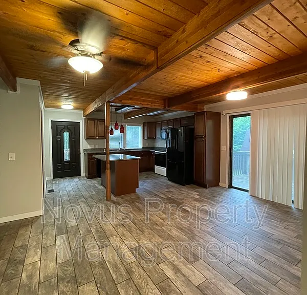 5095 Cumberland Ct — Photo 8