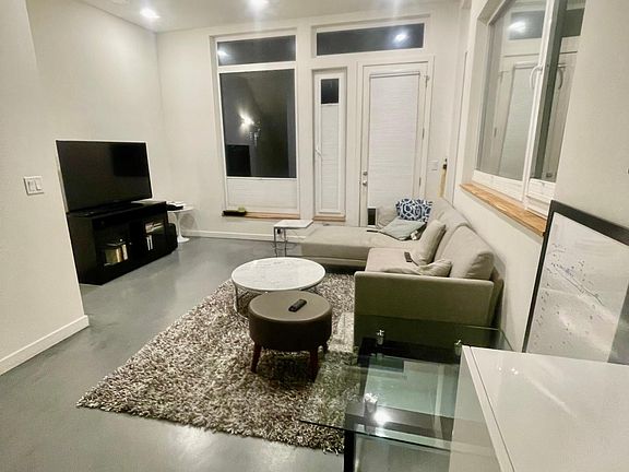 3rd image of 416 12th Ave E #C