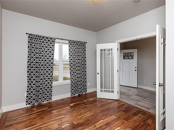 5th image of 7215 Longboat Dr