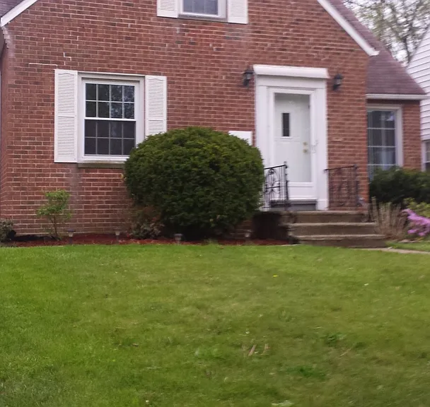4206 Hinsdale Rd — Photo 2
