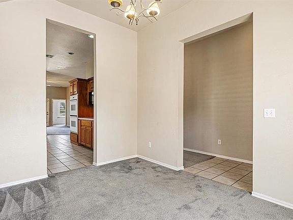 5th image of 13405 Prairie View Ln