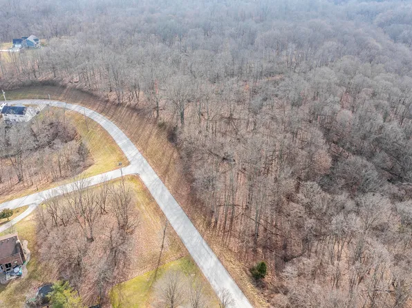 131 Drake Ln, Georgetown, KY 40324