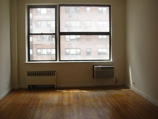 Rented by Paley Management | media 6