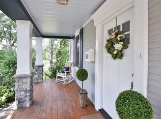 60 Jackson Ave, Huntington, NY 11743