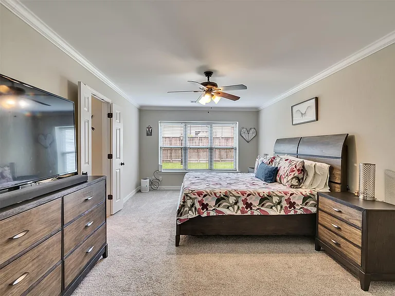 2811 Quincannon Ln — Photo 23