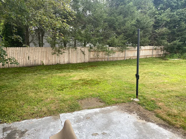 138 Warren Ave — Photo 4