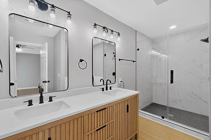2200 Winona Dr — Photo 23