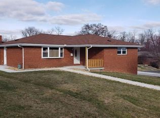 13645 Bruce Dr, North Huntingdon, PA 15642