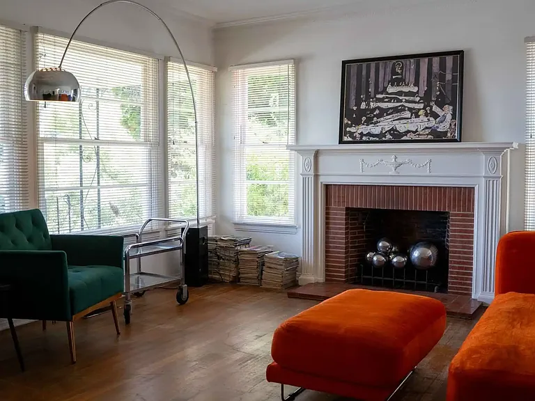 1503 Ashland Ave — Photo 2