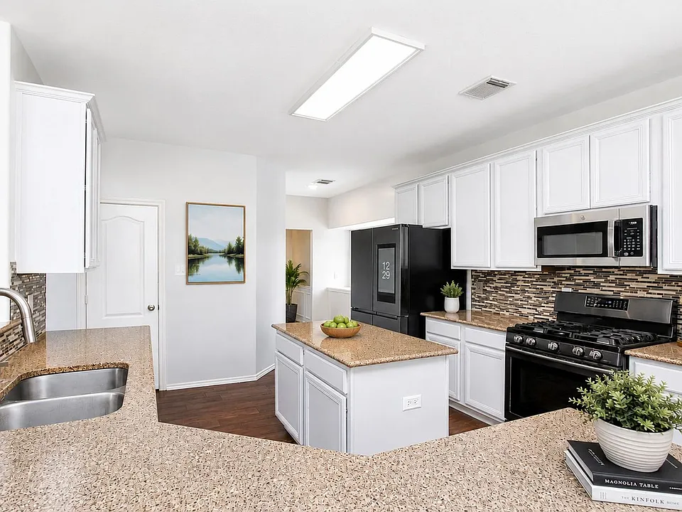 10314 Cliff Haven Ct
