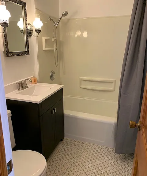 615 Fond Du Lac Ave — Photo 11