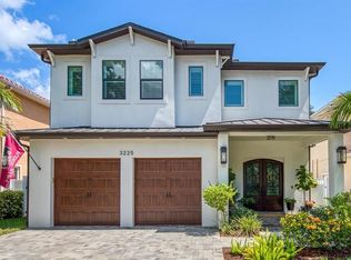 3225 W Harbor View Ave, Tampa, FL 33611