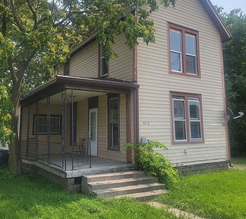 1st image of 922 N Jefferson St