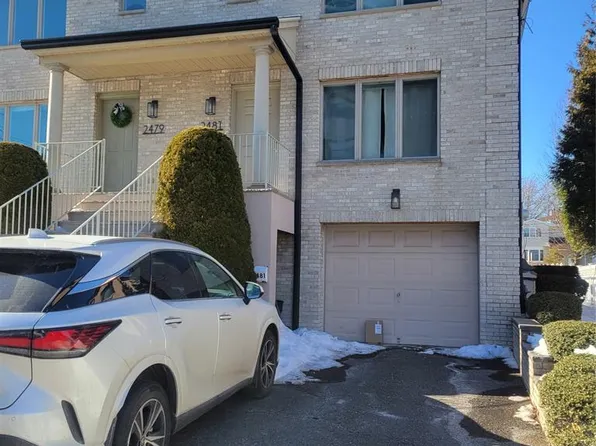 2481 8th St, Fort Lee, NJ 07024