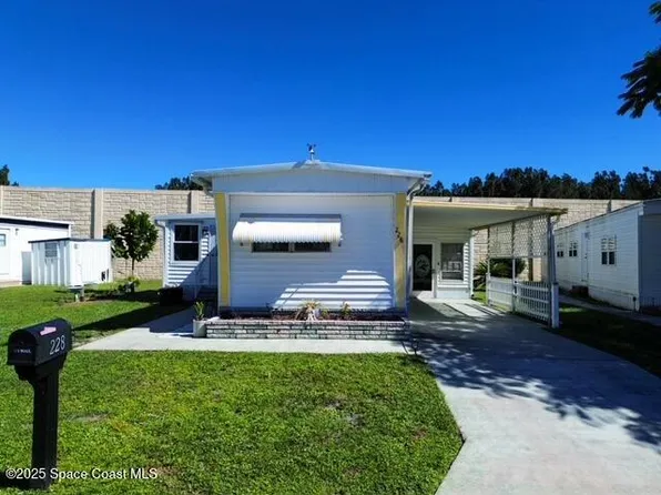 228 Holiday Park Blvd NE, Palm Bay, FL 32907