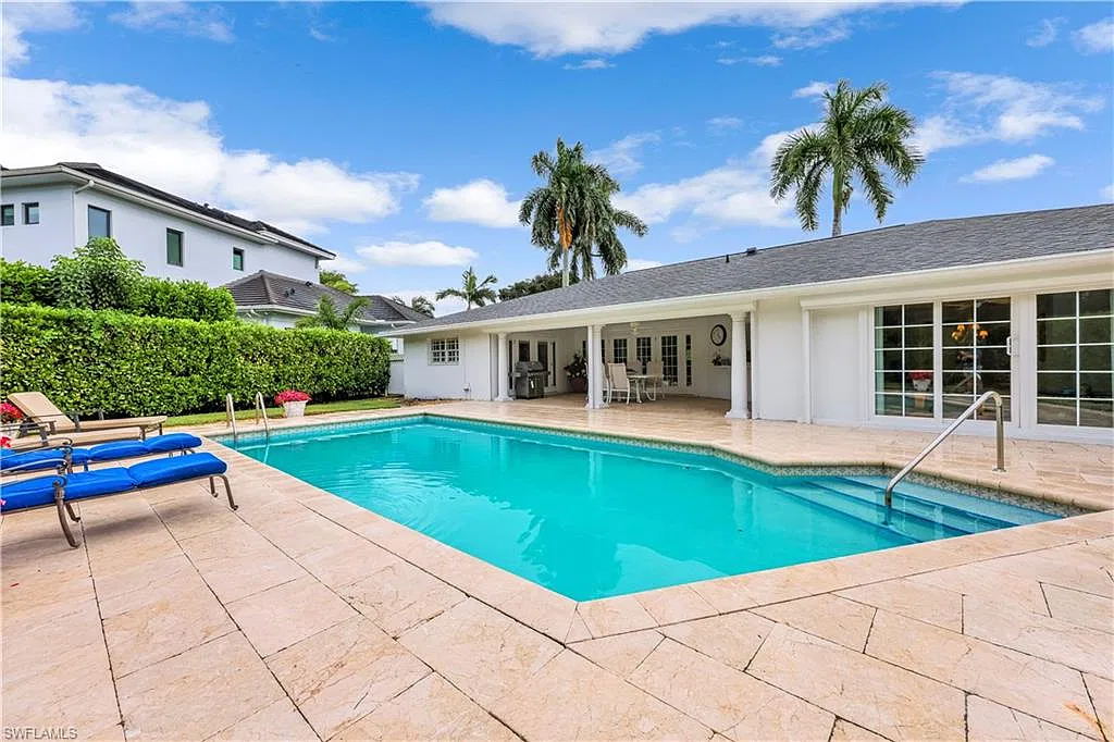 4 bed, 3.0 bath, 2396 sqft, $22,000 — Photo 3