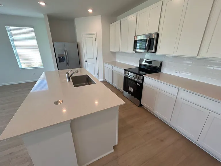 2824 Pioneer Trl — Photo 6