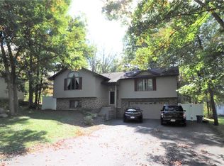 135 Manor Dr, Palmerton, PA 18071