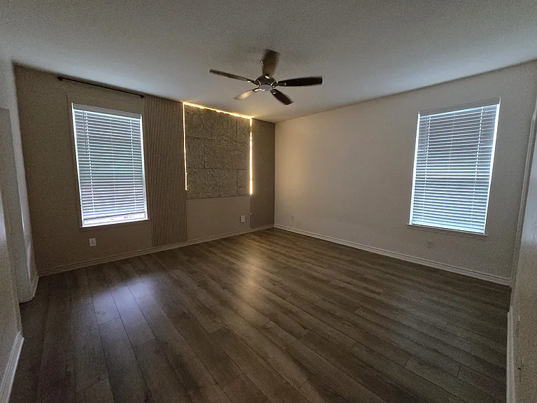 3441 Monroe Ave — Photo 5